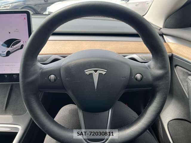Tesla MODEL 3 2021-08 8355784-7