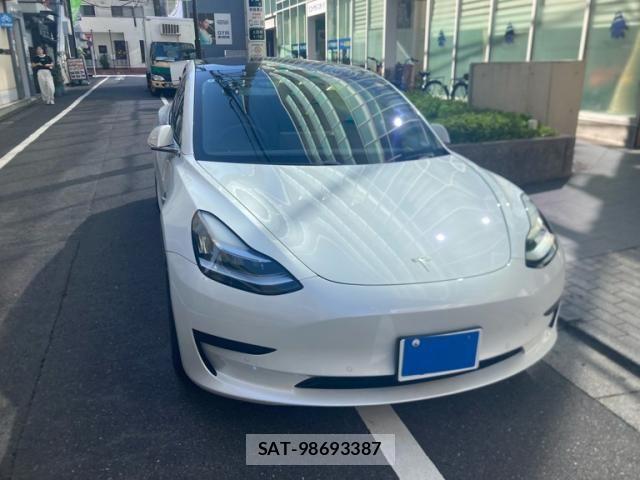 Tesla MODEL 3 2020-09 8369424-0