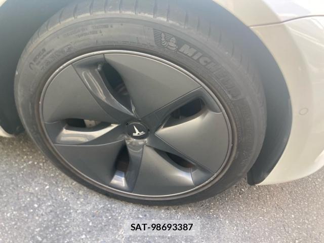 Tesla MODEL 3 2020-09 8369424-5