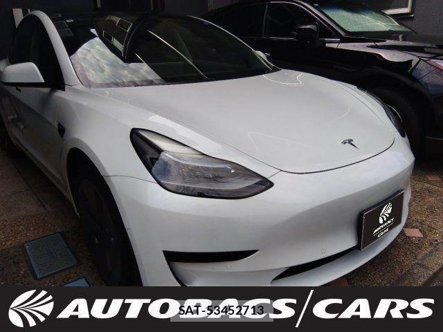 Tesla MODEL 3 2022-12 8415472-0