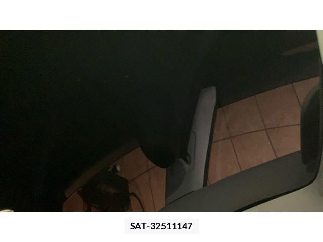 Tesla MODEL 3 2022-06 8438986-14
