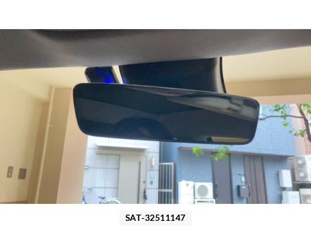 Tesla MODEL 3 2022-06 8438986-15