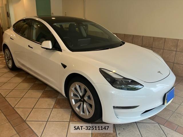 Tesla MODEL 3 2022-06 8438986-1