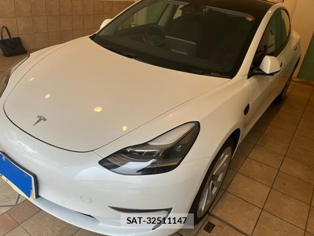Tesla MODEL 3 2022-06 8438986-2
