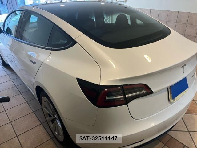 Tesla MODEL 3 2022-06 8438986-8