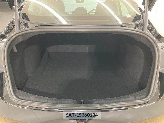 Tesla MODEL 3 2024-12 8486179-12