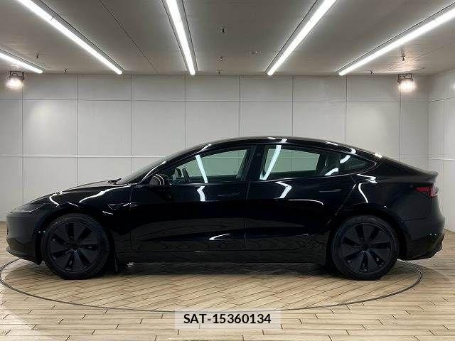 Tesla MODEL 3 2024-12 8486179-16