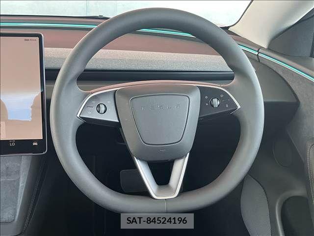 Tesla MODEL 3 2025-09 8527781-1