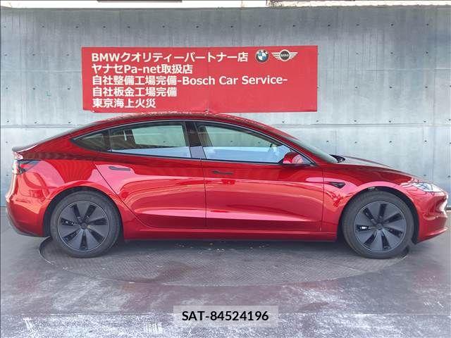 Tesla MODEL 3 2025-09 8527781-7