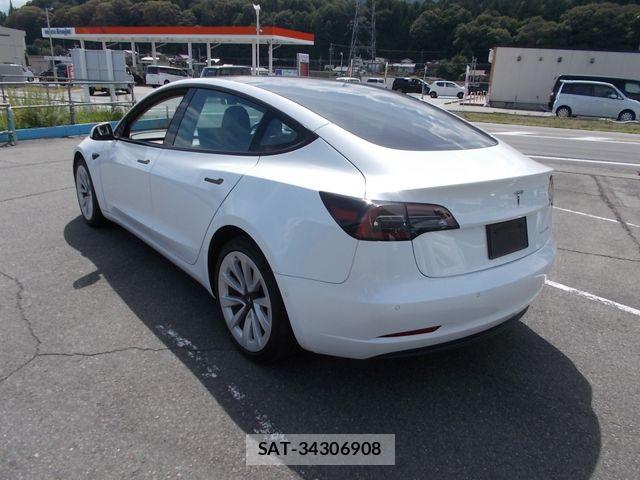 Tesla MODEL 3 2022-12 8563812-2