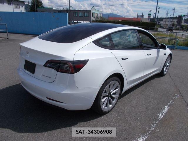 Tesla MODEL 3 2022-12 8563812-3