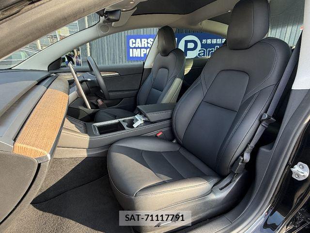 Tesla MODEL 3 2022-03 8563813-4