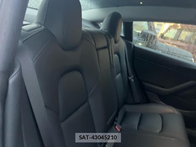 Tesla MODEL 3 2019-12 8563816-9