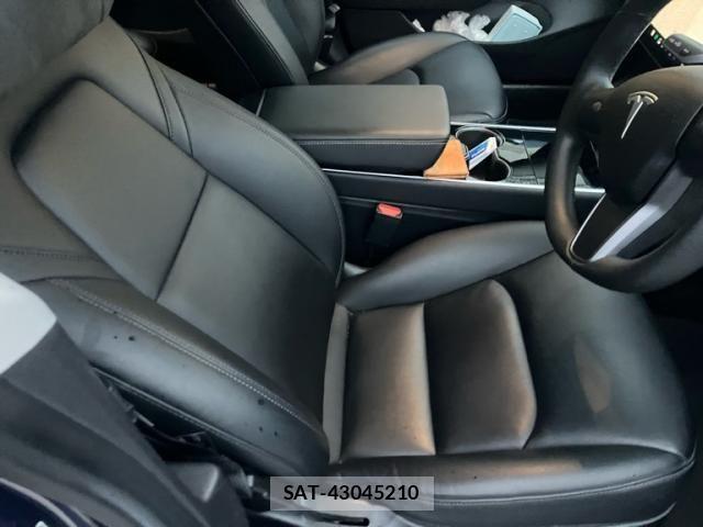 Tesla MODEL 3 2019-12 8563816-11