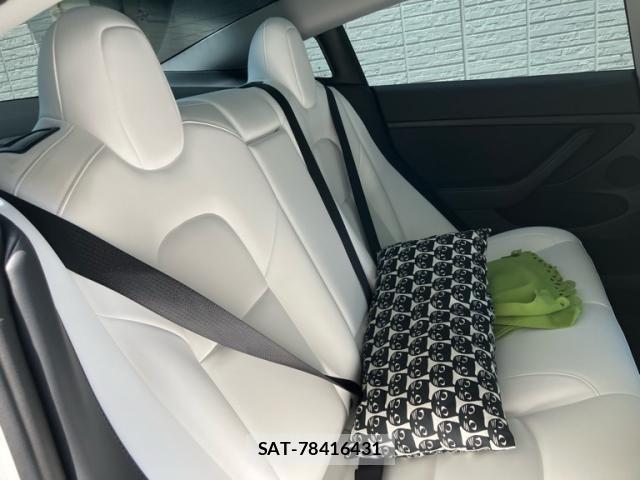 Tesla MODEL 3 2021-06 8563811-11