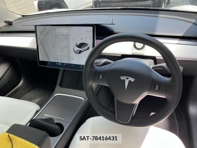 Tesla MODEL 3 2021-06 8563811-15