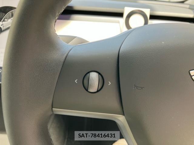 Tesla MODEL 3 2021-06 8563811-20