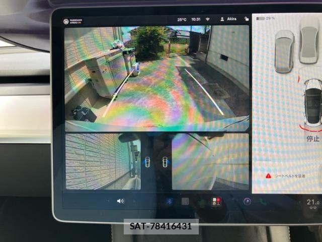 Tesla MODEL 3 2021-06 8563811-25