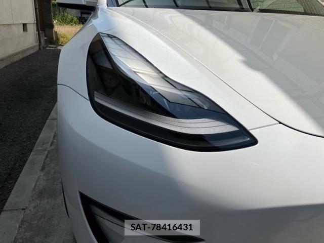 Tesla MODEL 3 2021-06 8563811-4