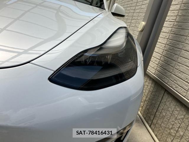 Tesla MODEL 3 2021-06 8563811-5