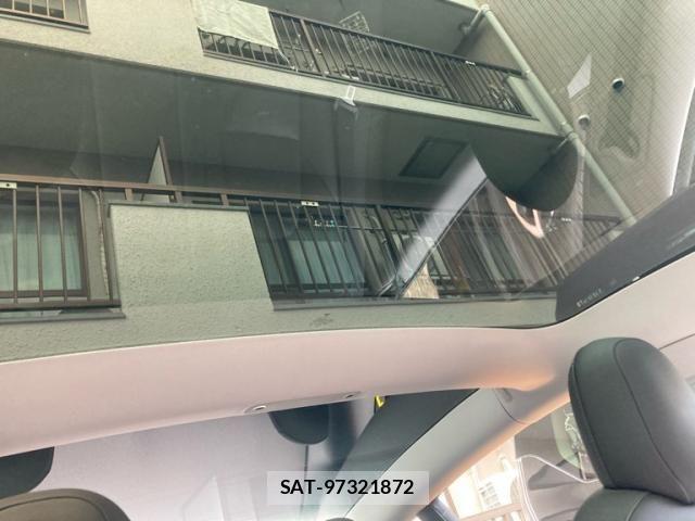 Tesla MODEL 3 2022-06 8563814-20