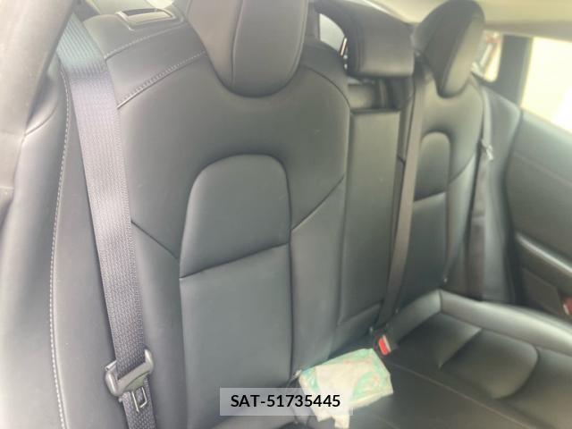 Tesla MODEL 3 2022-06 8629366-9