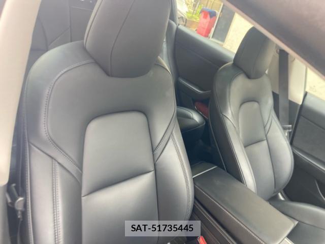 Tesla MODEL 3 2022-06 8629366-14