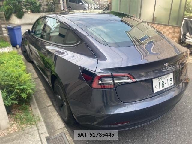 Tesla MODEL 3 2022-06 8629366-4