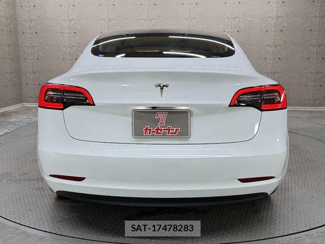 Tesla MODEL 3 2022-06 8667032-11