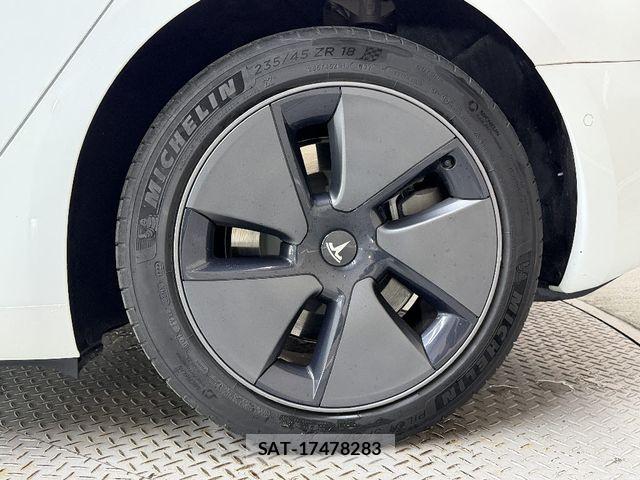 Tesla MODEL 3 2022-06 8667032-17