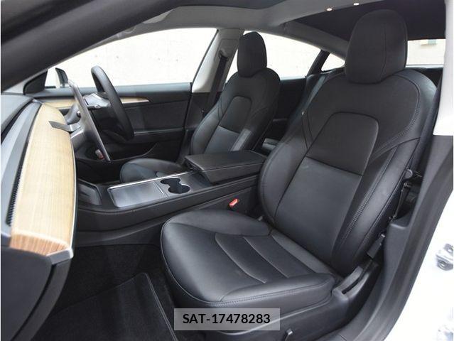 Tesla MODEL 3 2022-06 8667032-4