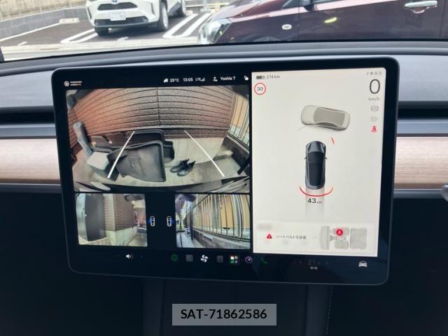 Tesla MODEL 3 2022-09 8667031-13