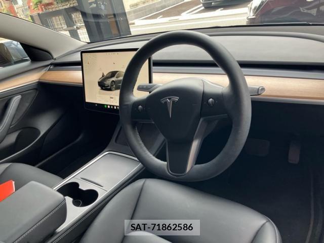 Tesla MODEL 3 2022-09 8667031-8