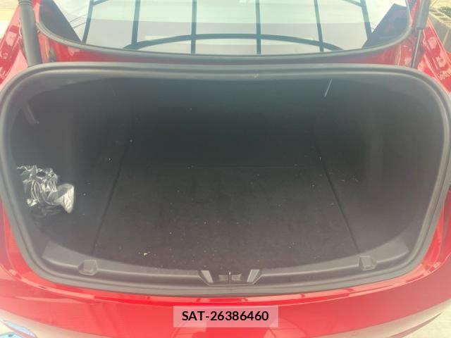Tesla MODEL 3 2022-02 8746353-11