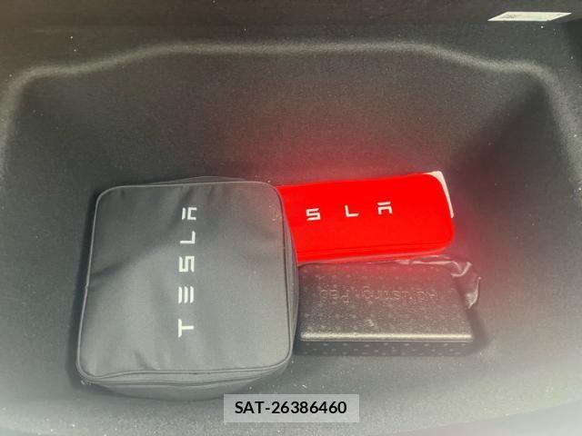Tesla MODEL 3 2022-02 8746353-13