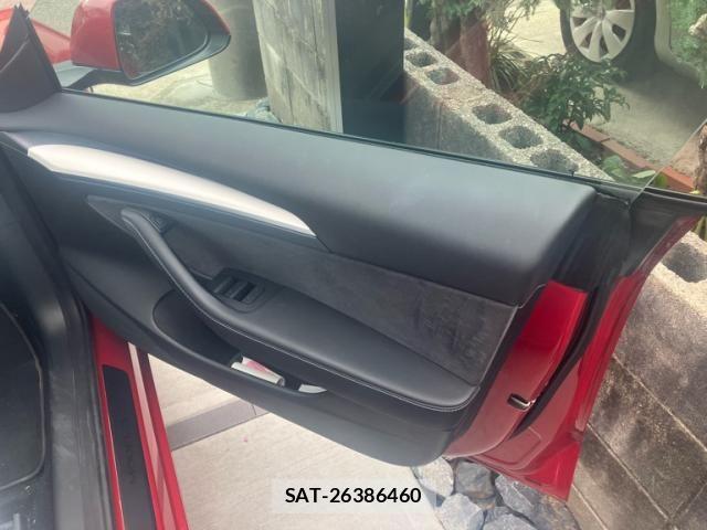 Tesla MODEL 3 2022-02 8746353-17