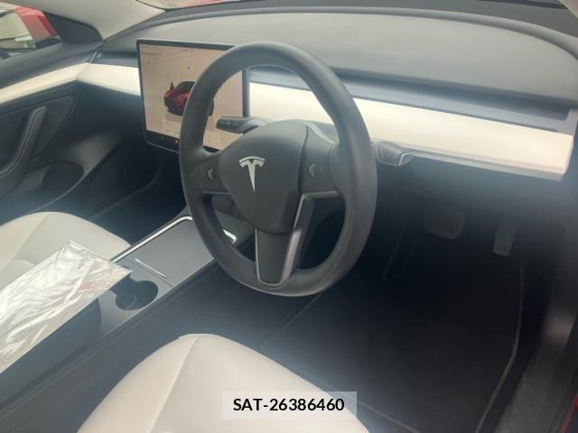 Tesla MODEL 3 2022-02 8746353-18