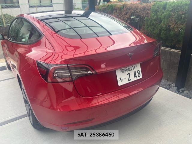 Tesla MODEL 3 2022-02 8746353-3