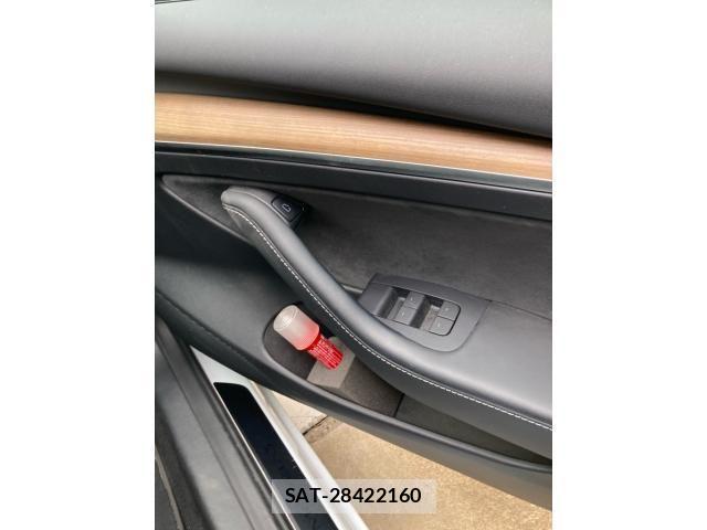 Tesla MODEL 3 2022-03 8782364-12