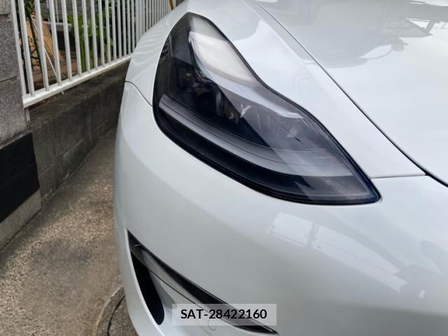 Tesla MODEL 3 2022-03 8782364-3