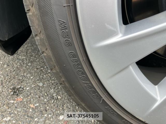 Tesla MODEL 3 2022-08 8782365-9