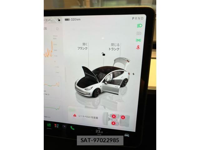 Tesla MODEL 3 2023-09 8832077-25