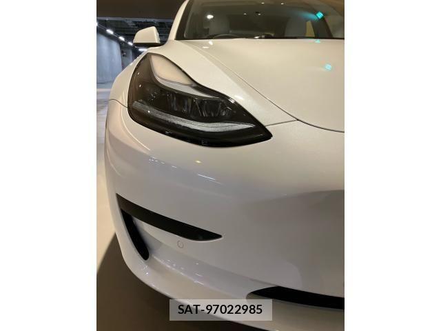 Tesla MODEL 3 2023-09 8832077-5