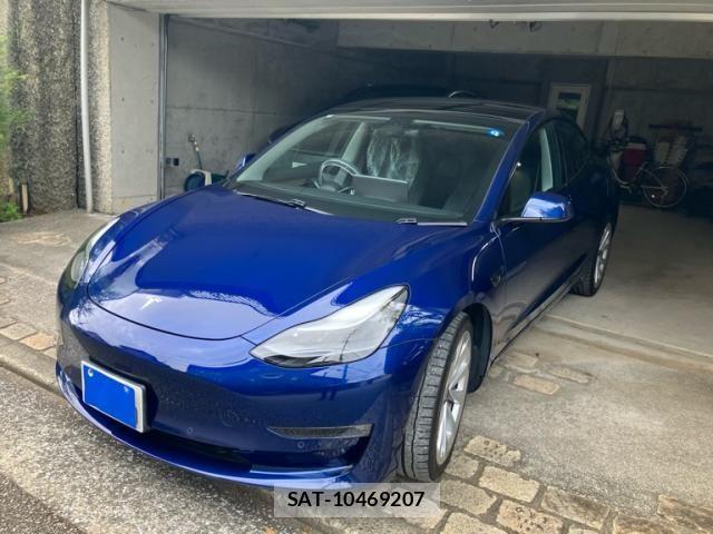 Tesla MODEL 3 2021-06 8850878-0
