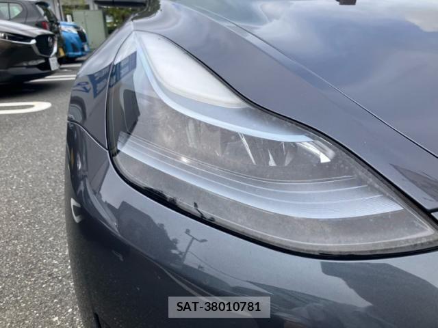 Tesla MODEL 3 2023-08 8850875-2