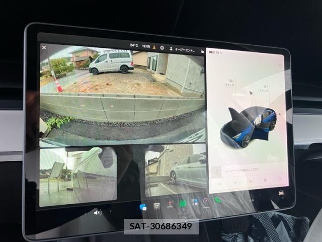 Tesla MODEL 3 2021-12 8882619-19
