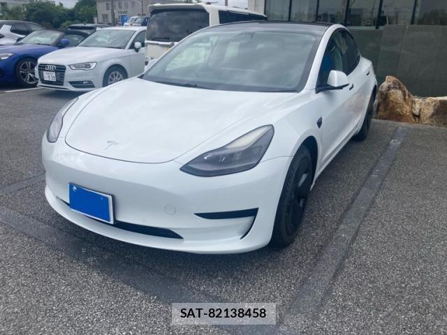 Tesla MODEL 3 2021-11 8882620-0