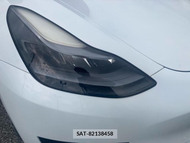 Tesla MODEL 3 2021-11 8882620-2