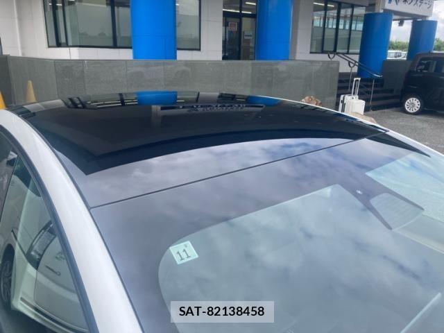 Tesla MODEL 3 2021-11 8882620-3