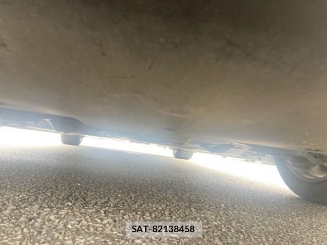 Tesla MODEL 3 2021-11 8882620-7
